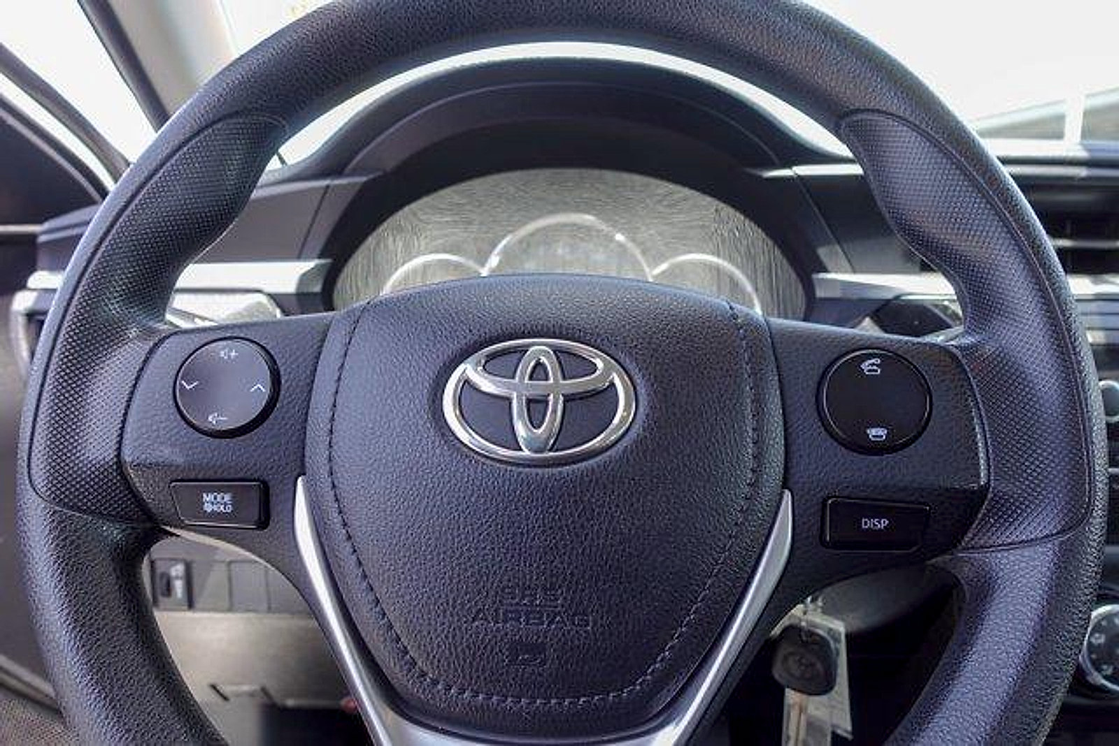Used 2015 Toyota Corolla L FWD image 13