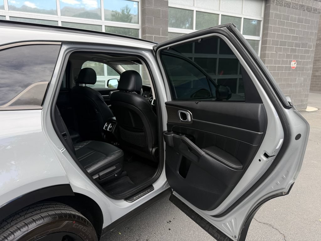 Used 2022 Kia Sorento SX Prestige AWD/4WD image 38