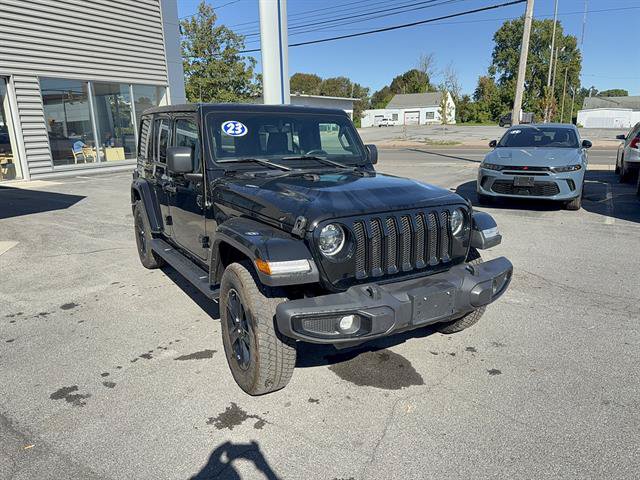 Used 2023 Jeep Wrangler Unlimited Sahara AWD/4WD image 1