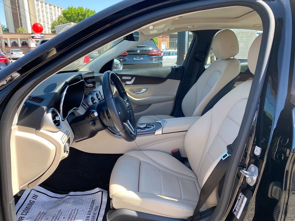 Used 2021 Mercedes-Benz C 300 4MATIC Sedan image 30