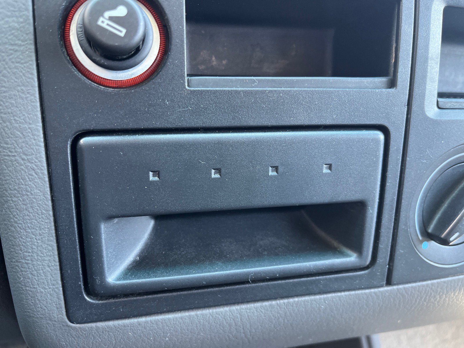 Used 2003 Volkswagen Eurovan MV FWD image 22