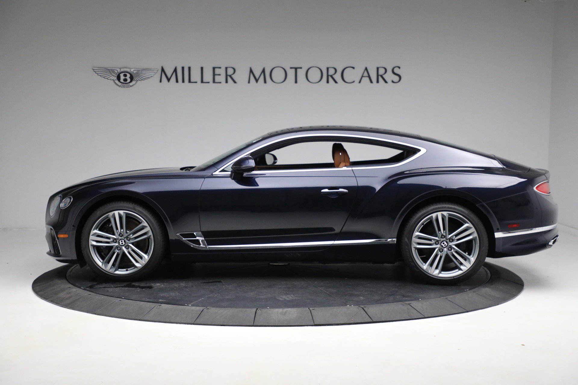 Used 2023 Bentley Continental GT Mulliner AWD/4WD image 4