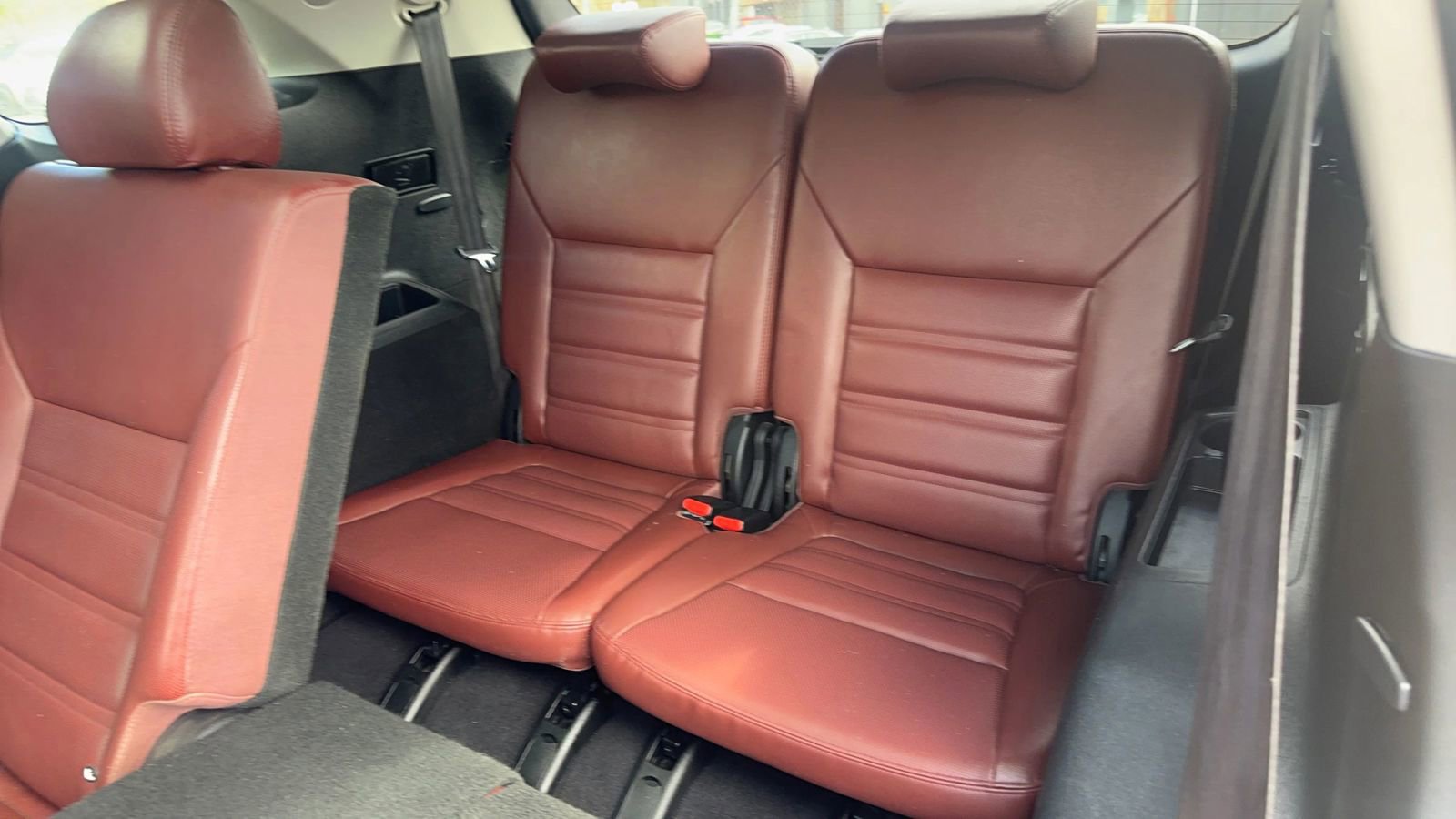 Used 2017 Kia Sorento SX image 9