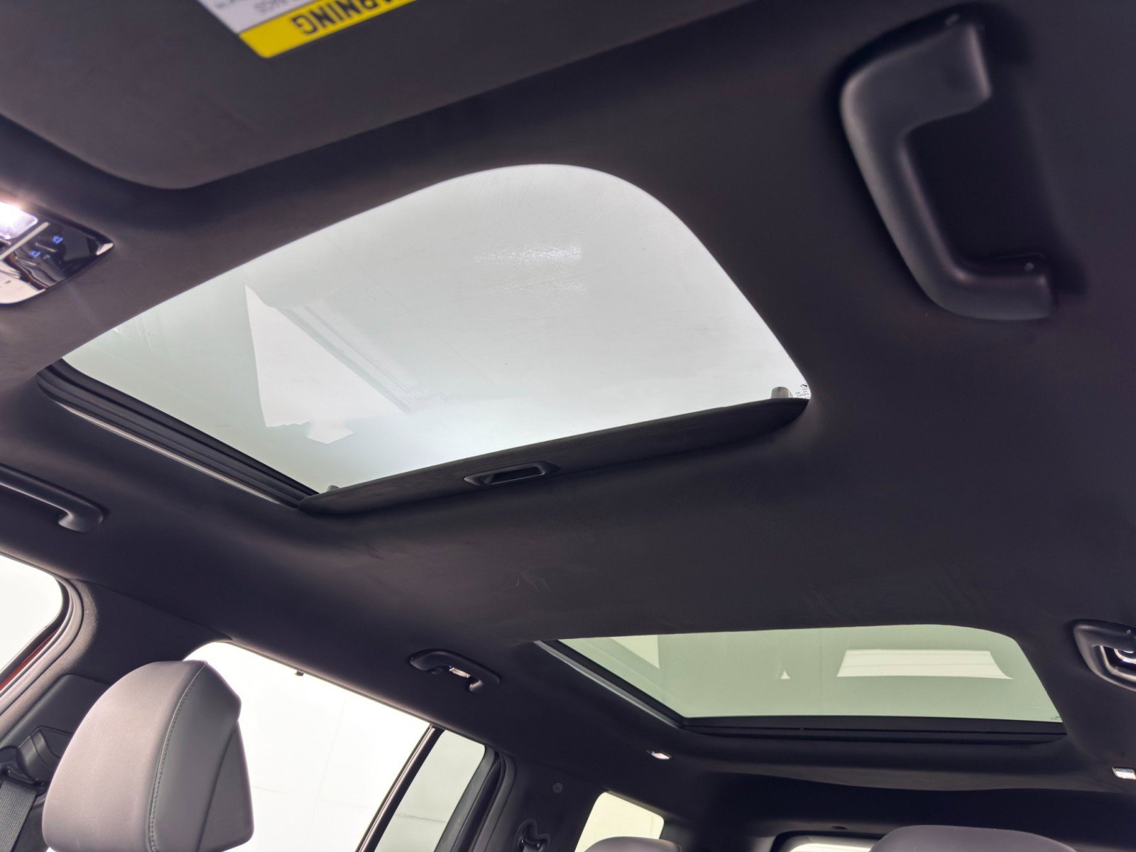 Used 2024 Hyundai Santa Fe Calligraphy image 11