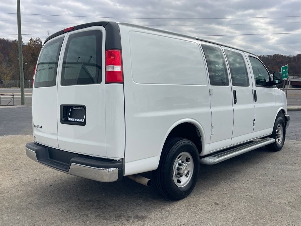 Used 2024 Chevrolet Express 2500 Work Van w/ Driver Convenience Package image 7