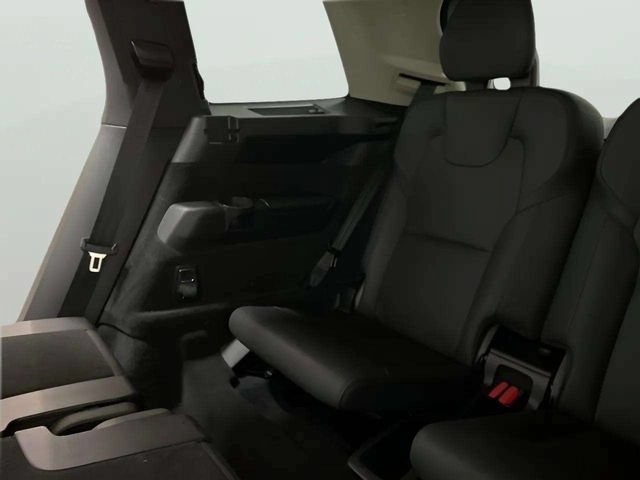 Used 2025 Volvo XC90 T8 Plus w/ Protection Package Premier AWD/4WD image 76