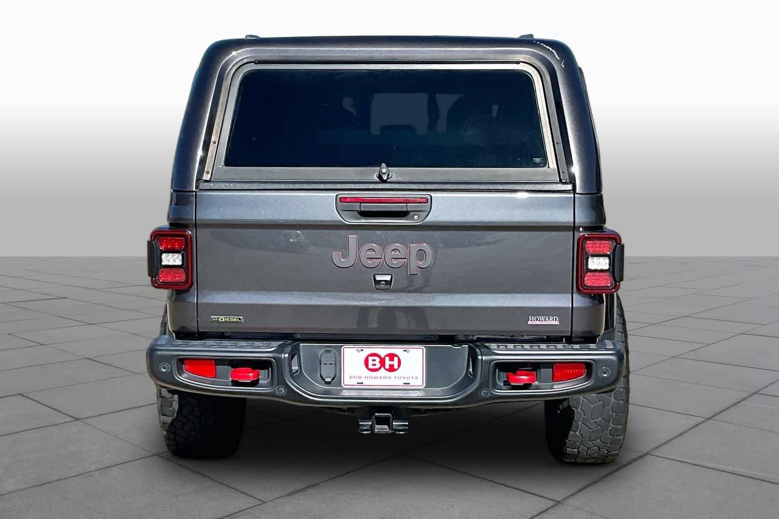 Used 2021 Jeep Gladiator Rubicon AWD/4WD image 5