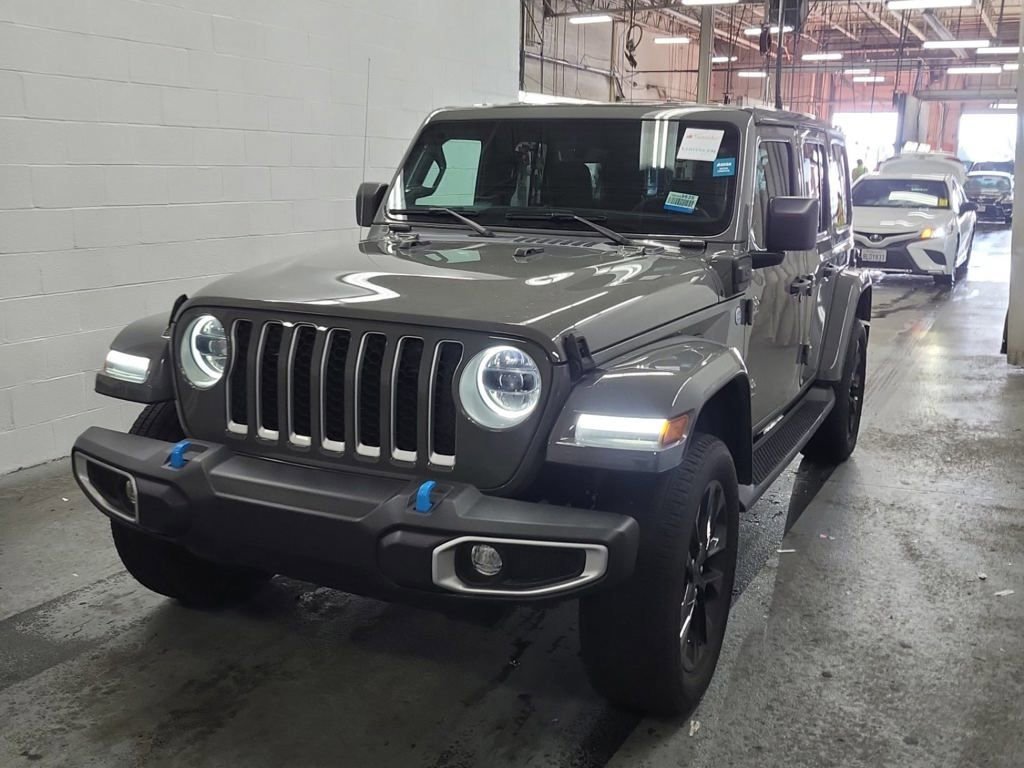 Used 2023 Jeep Wrangler Unlimited Sahara image 2