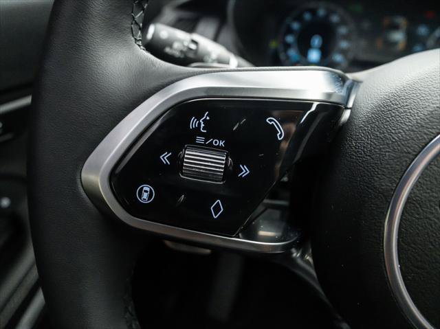 New 2024 Jaguar E-PACE R-Dynamic SE AWD/4WD image 21