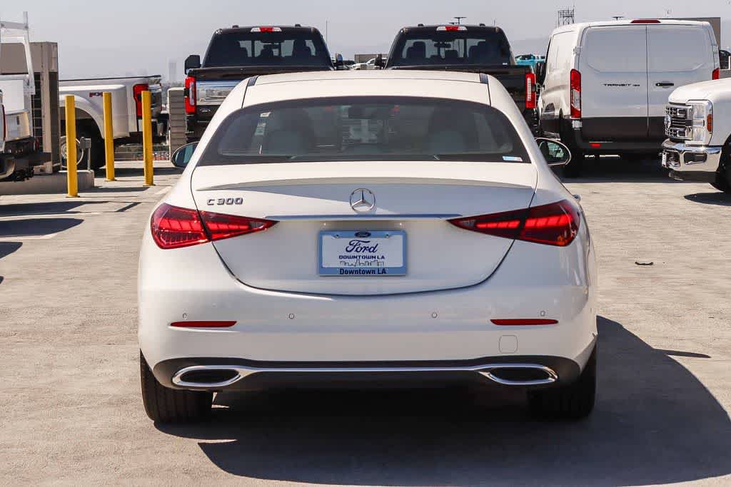 Used 2025 Mercedes-Benz C 300 Sedan image 5