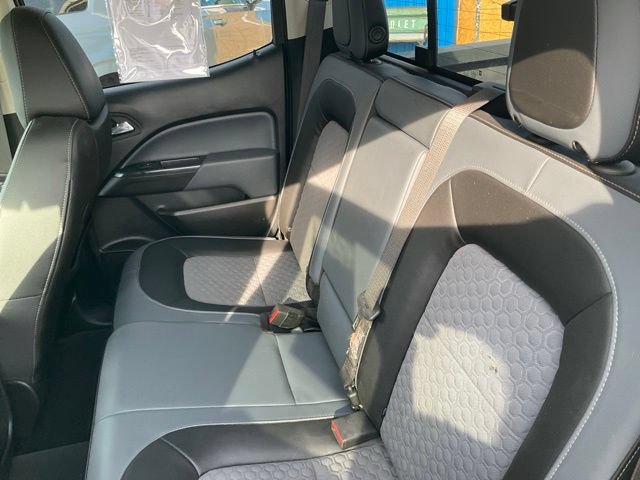 Used 2022 Chevrolet Colorado Z71 AWD/4WD image 16