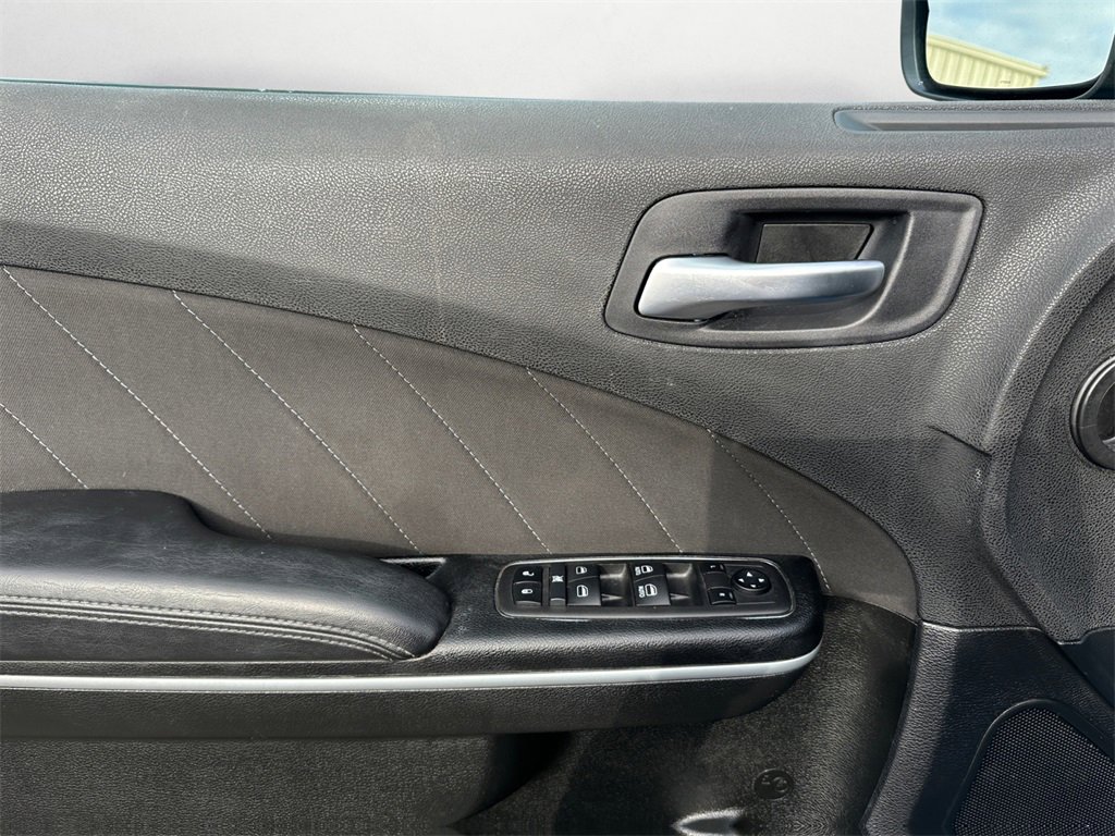 Used 2023 Dodge Charger SXT image 23