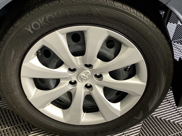 Used 2024 Toyota Corolla LE FWD image 25