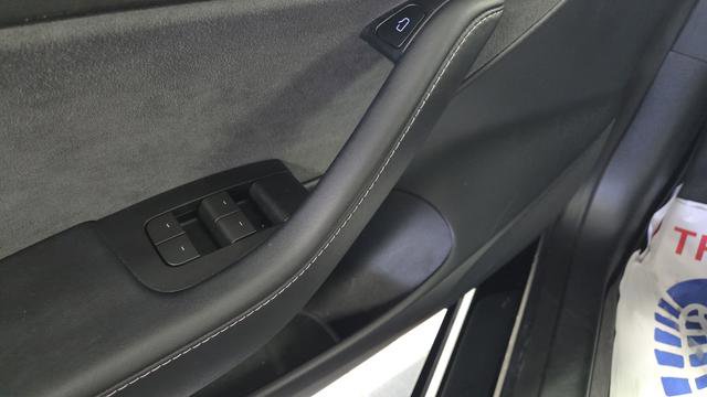 Used 2023 Tesla Model 3 Standard Range image 22