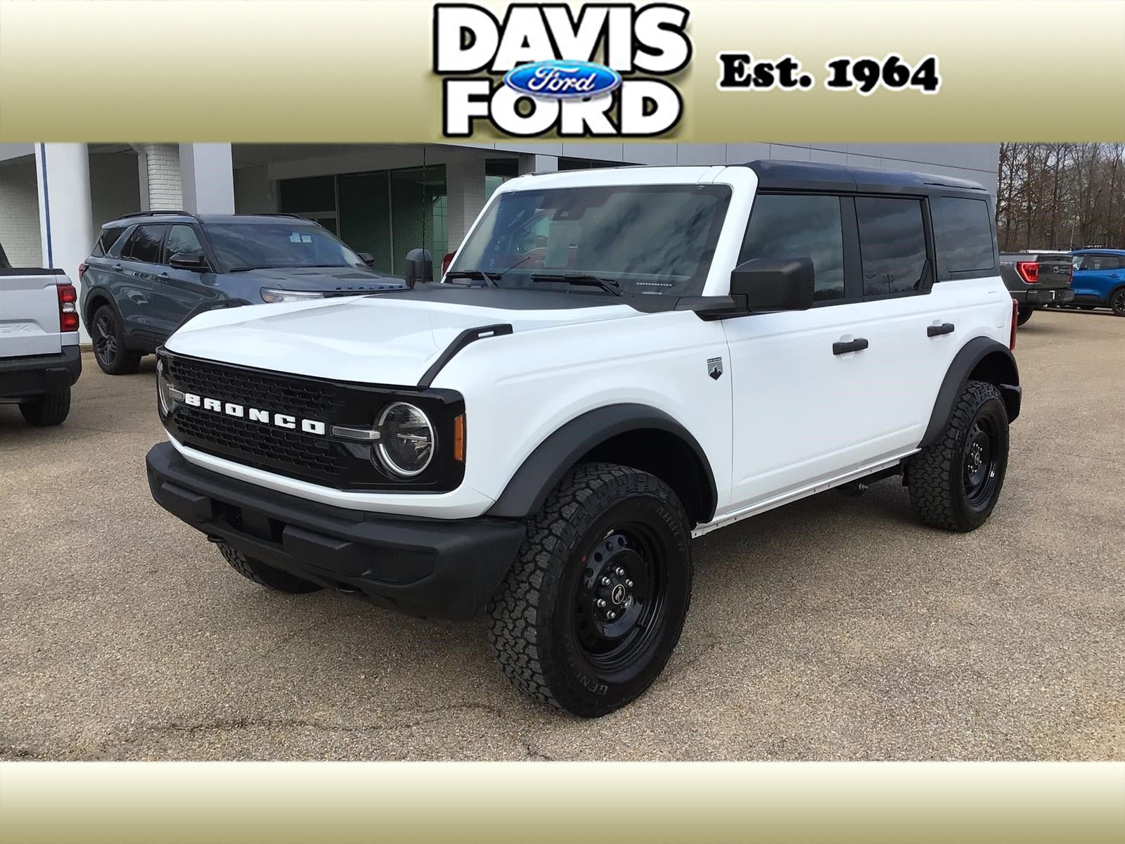 New 2026 Ford Bronco Big Bend AWD/4WD image 1