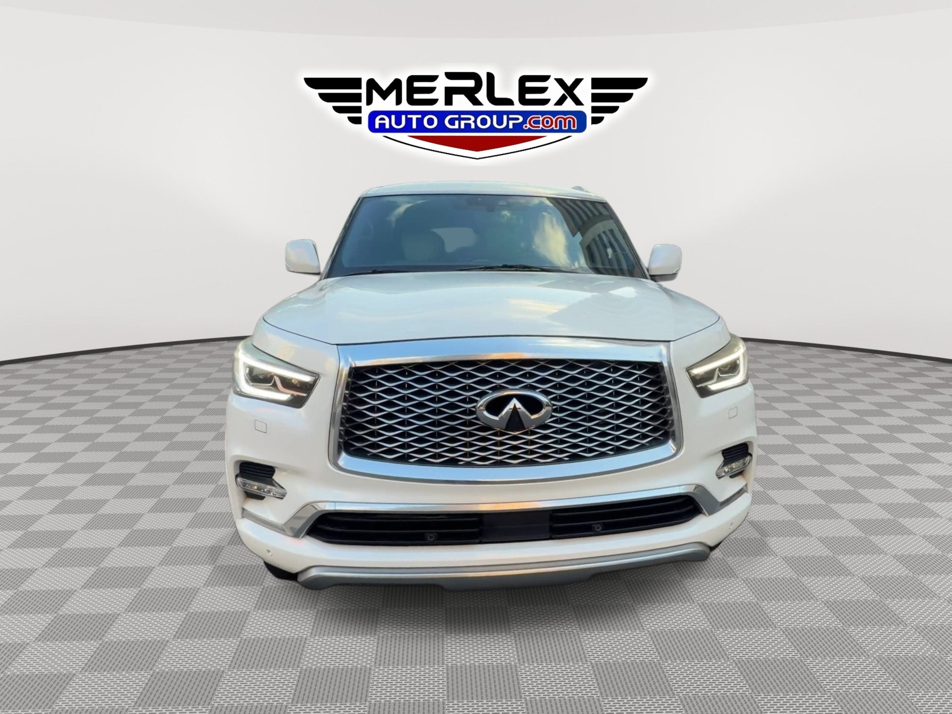 Used 2019 INFINITI QX80 Limited AWD/4WD image 3