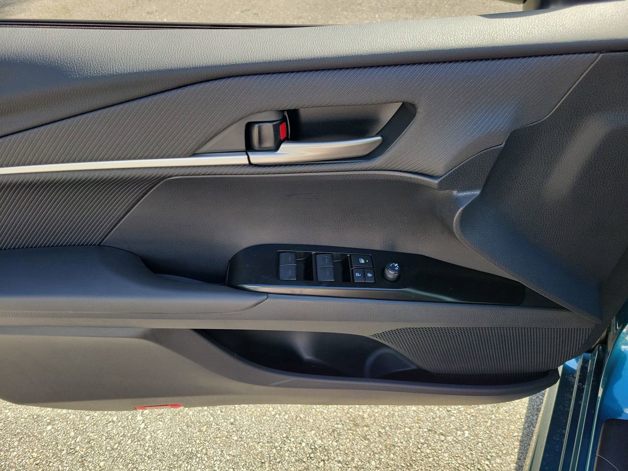 New 2026 Toyota Camry SE FWD image 14