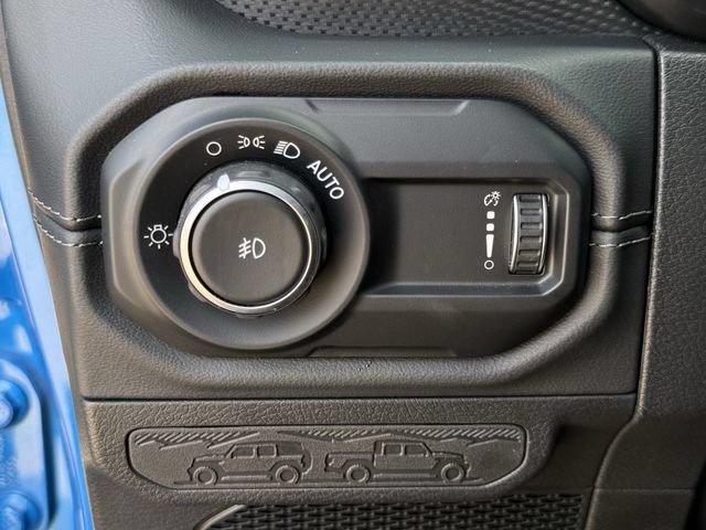 Used 2024 Jeep Wrangler Unlimited Rubicon AWD/4WD image 24