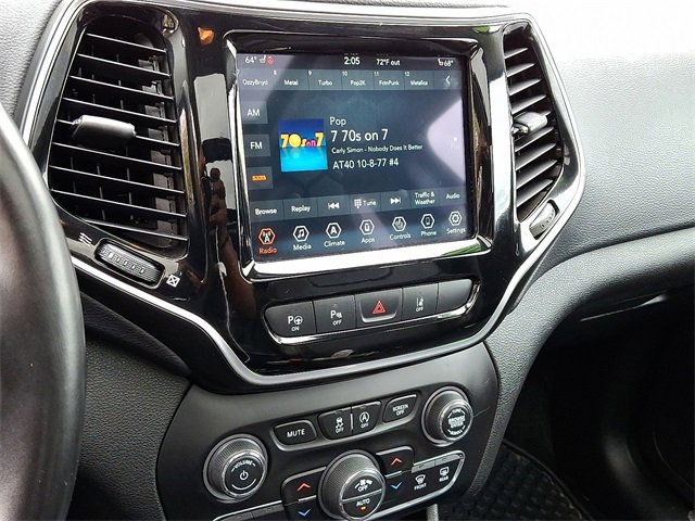 Used 2021 Jeep Cherokee Limited image 18