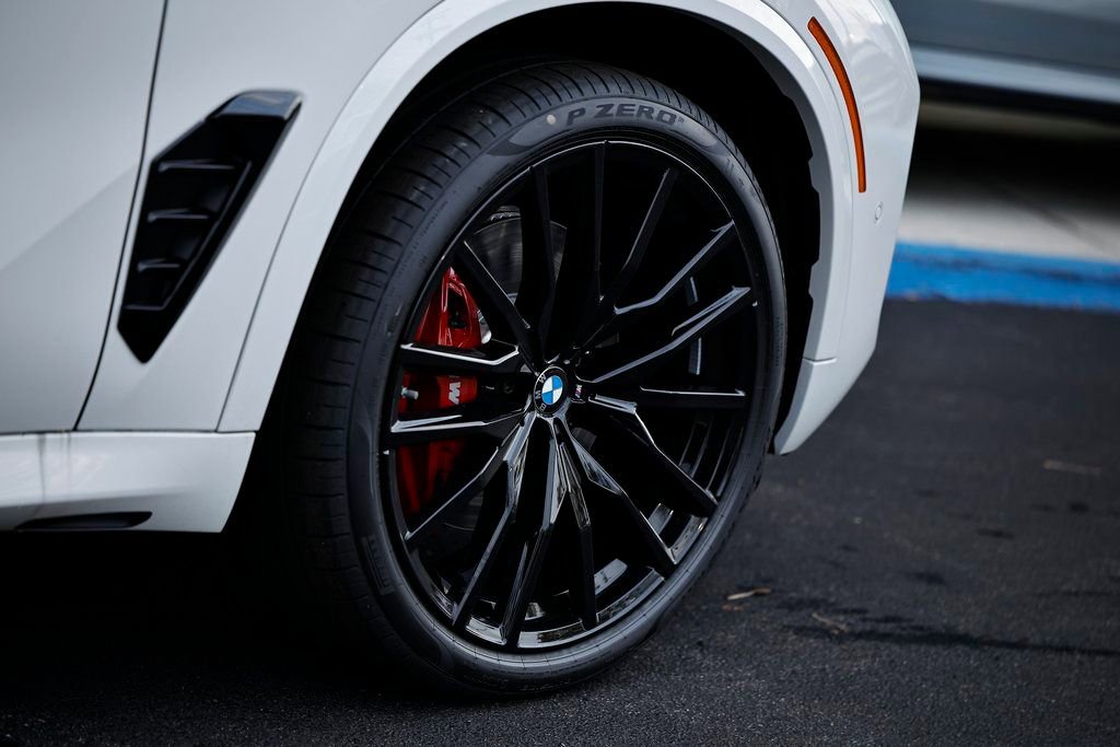 New 2026 BMW X5 xDrive40i w/ M Sport Package image 5