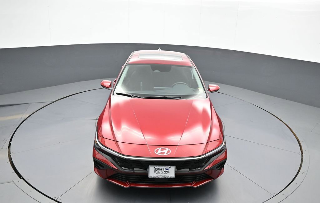 Certified 2025 Hyundai Elantra SEL image 45