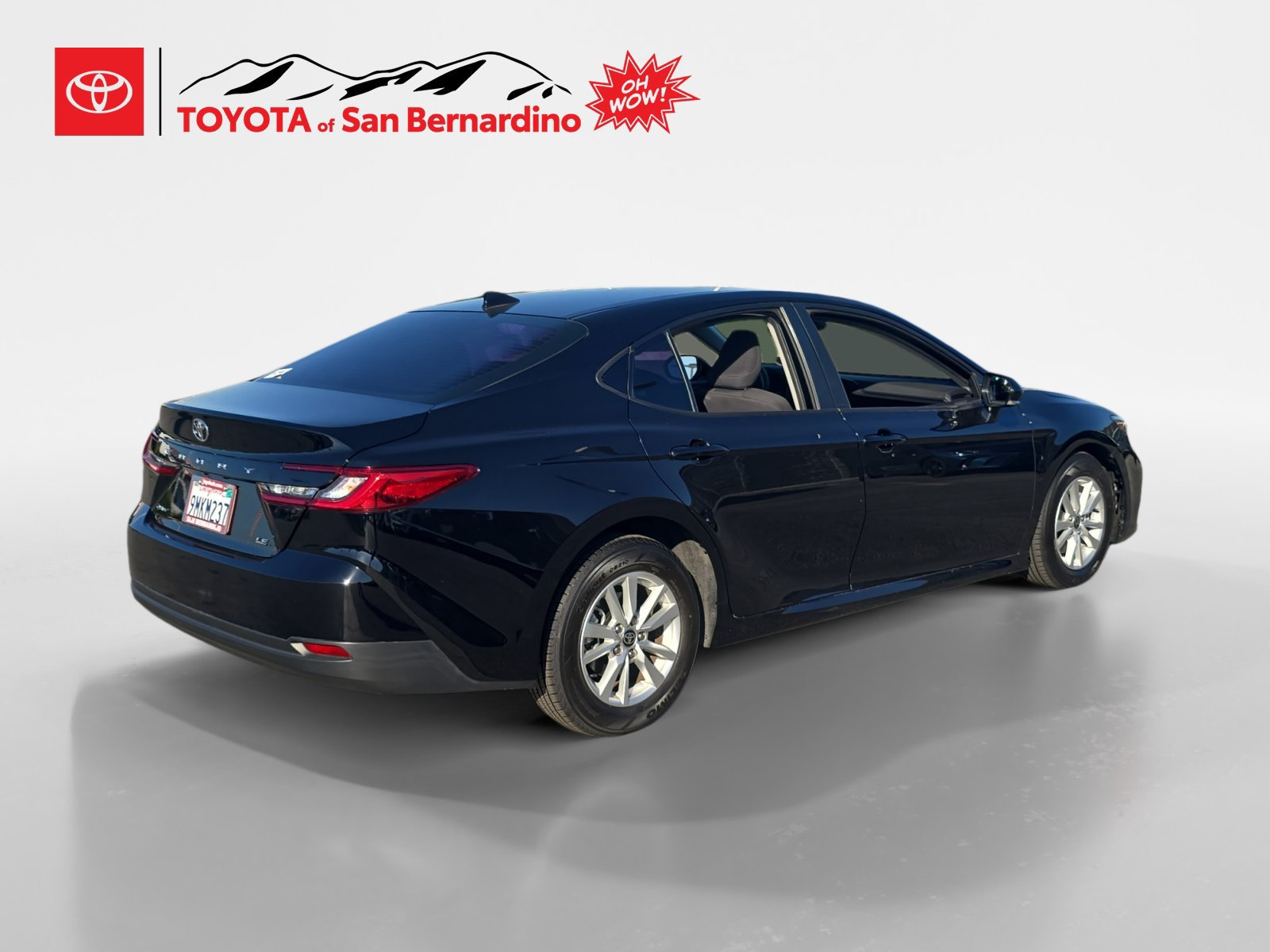 Certified 2025 Toyota Camry LE FWD image 5