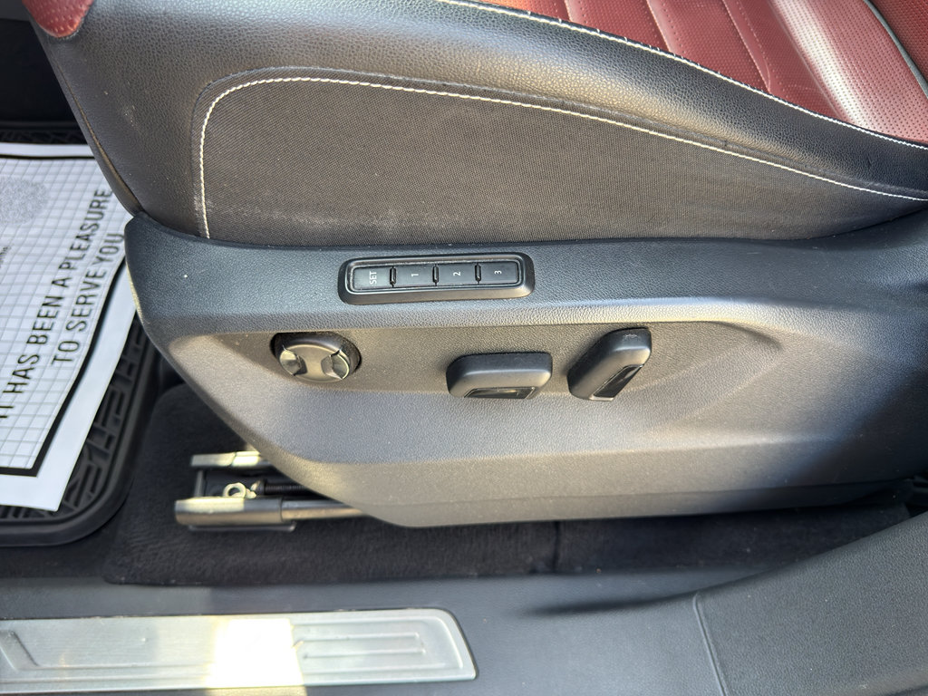Used 2020 Volkswagen Atlas Cross Sport SEL Premium AWD/4WD image 11