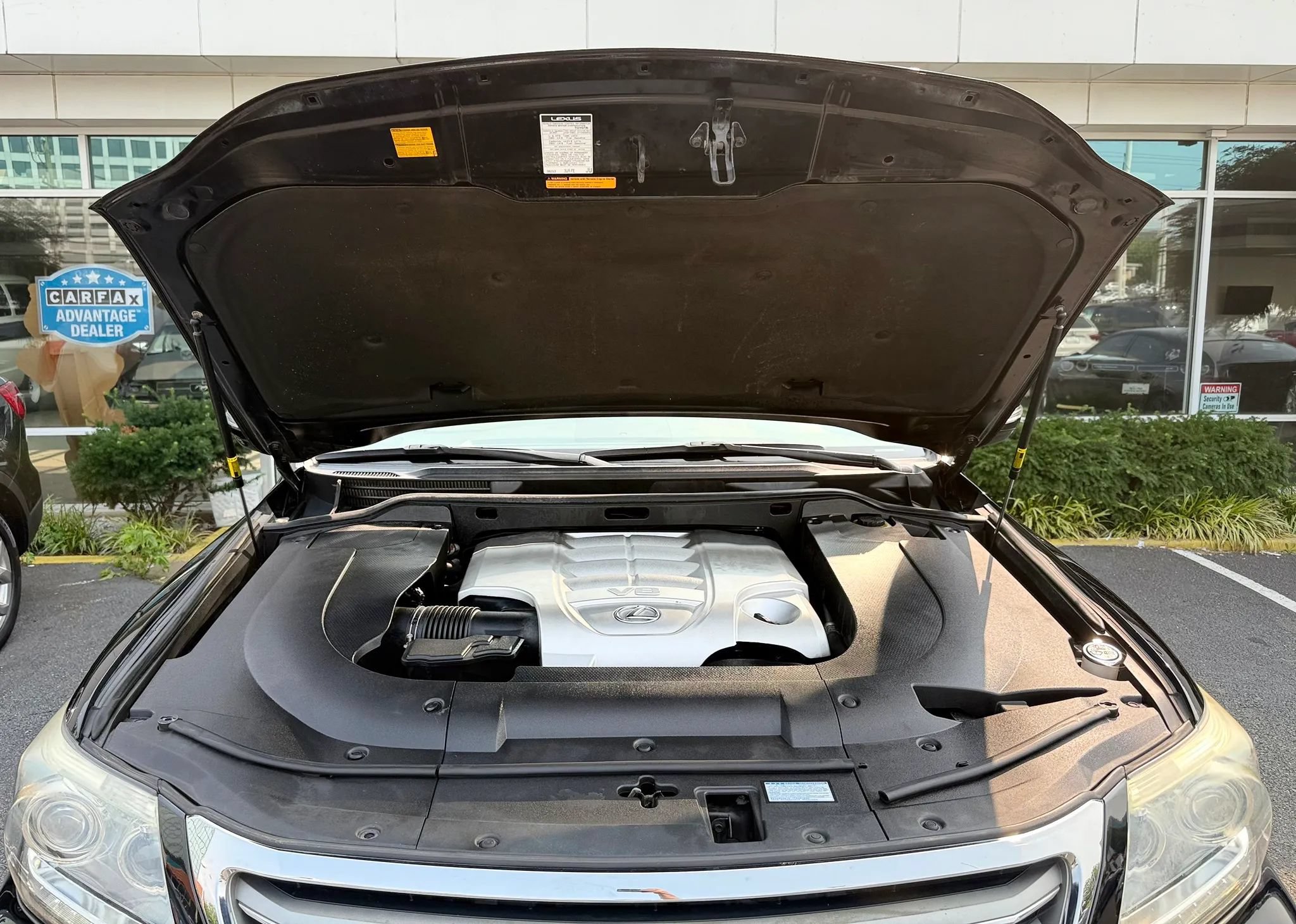 Used 2013 Lexus LX 570 4WD image 48