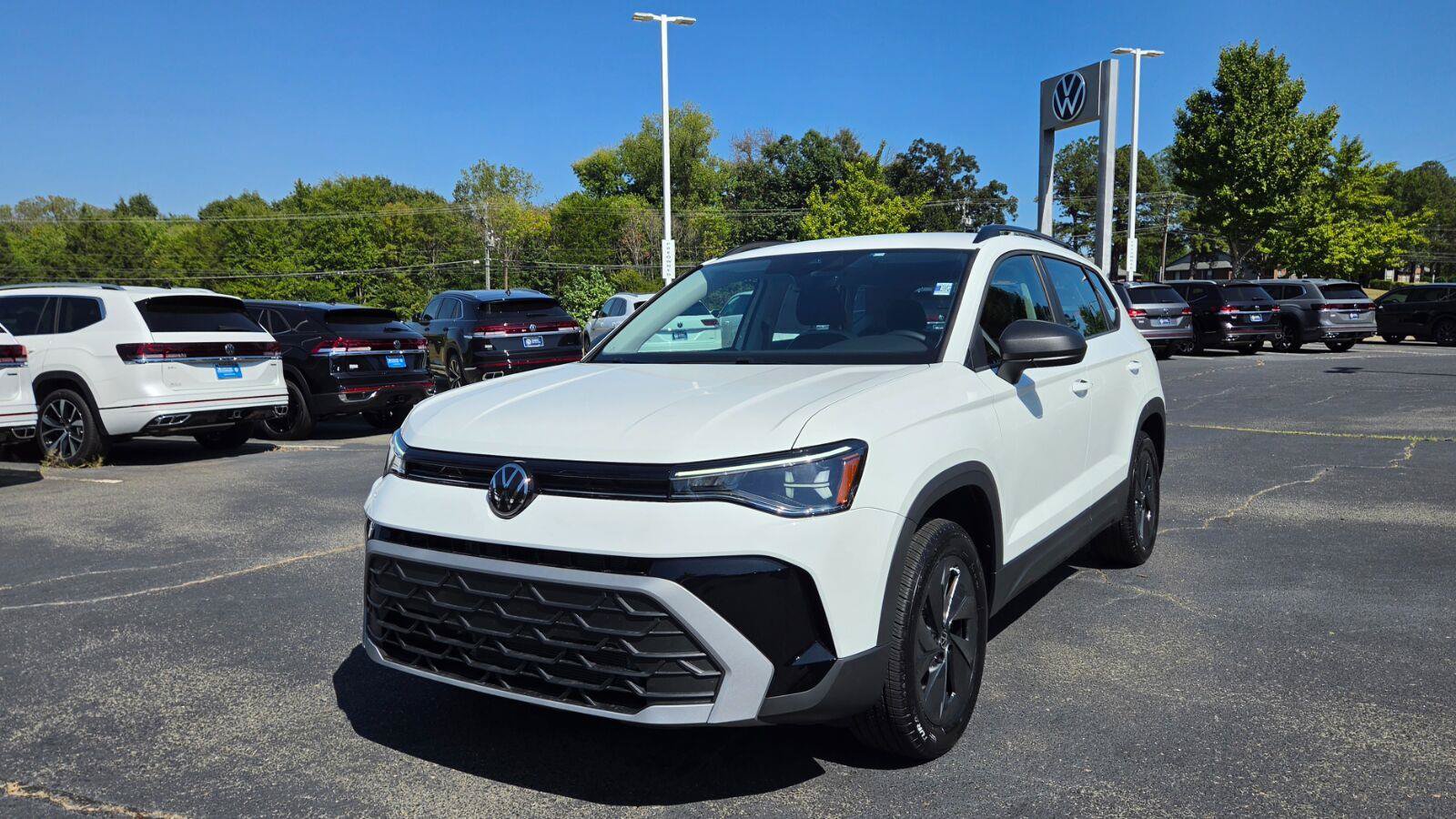 New 2027 Volkswagen Taos S FWD image 10