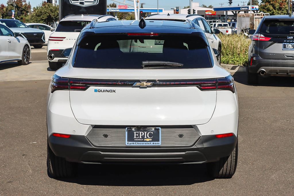 New 2026 Chevrolet Equinox EV LT image 3