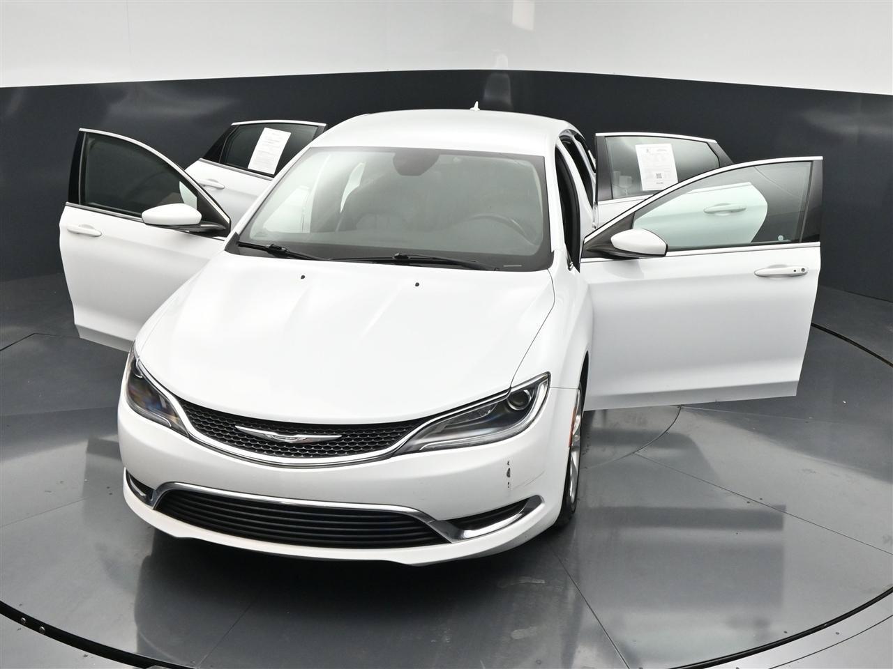 Used 2017 Chrysler 200 Limited Platinum w/ Comfort & Convenience Group FWD image 36