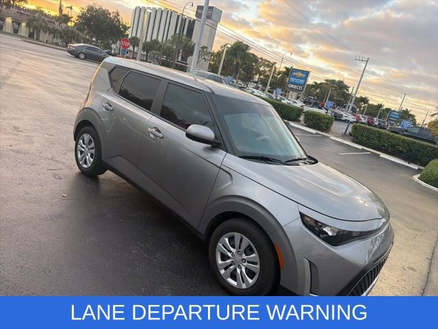 Used 2024 Kia Soul LX image 4