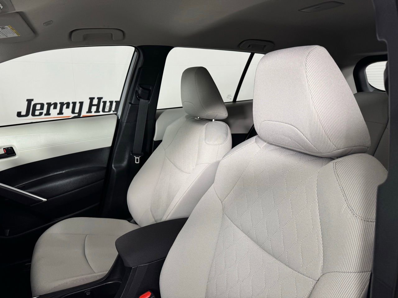 Used 2024 Toyota Corolla Cross L image 11