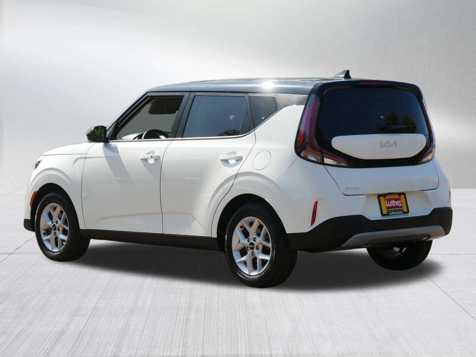 Certified 2024 Kia Soul S FWD image 5