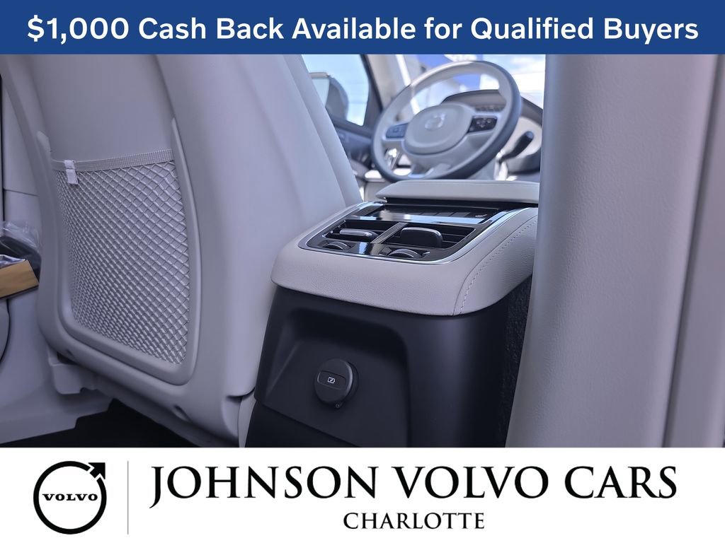 New 2026 Volvo XC90 T8 Ultra w/ Protection Package Premier AWD/4WD image 9
