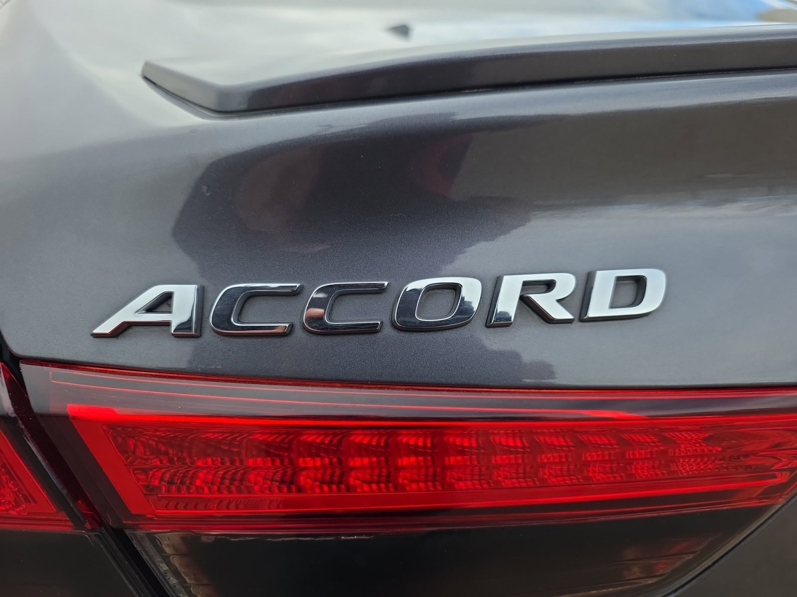 Used 2019 Honda Accord Sport image 25