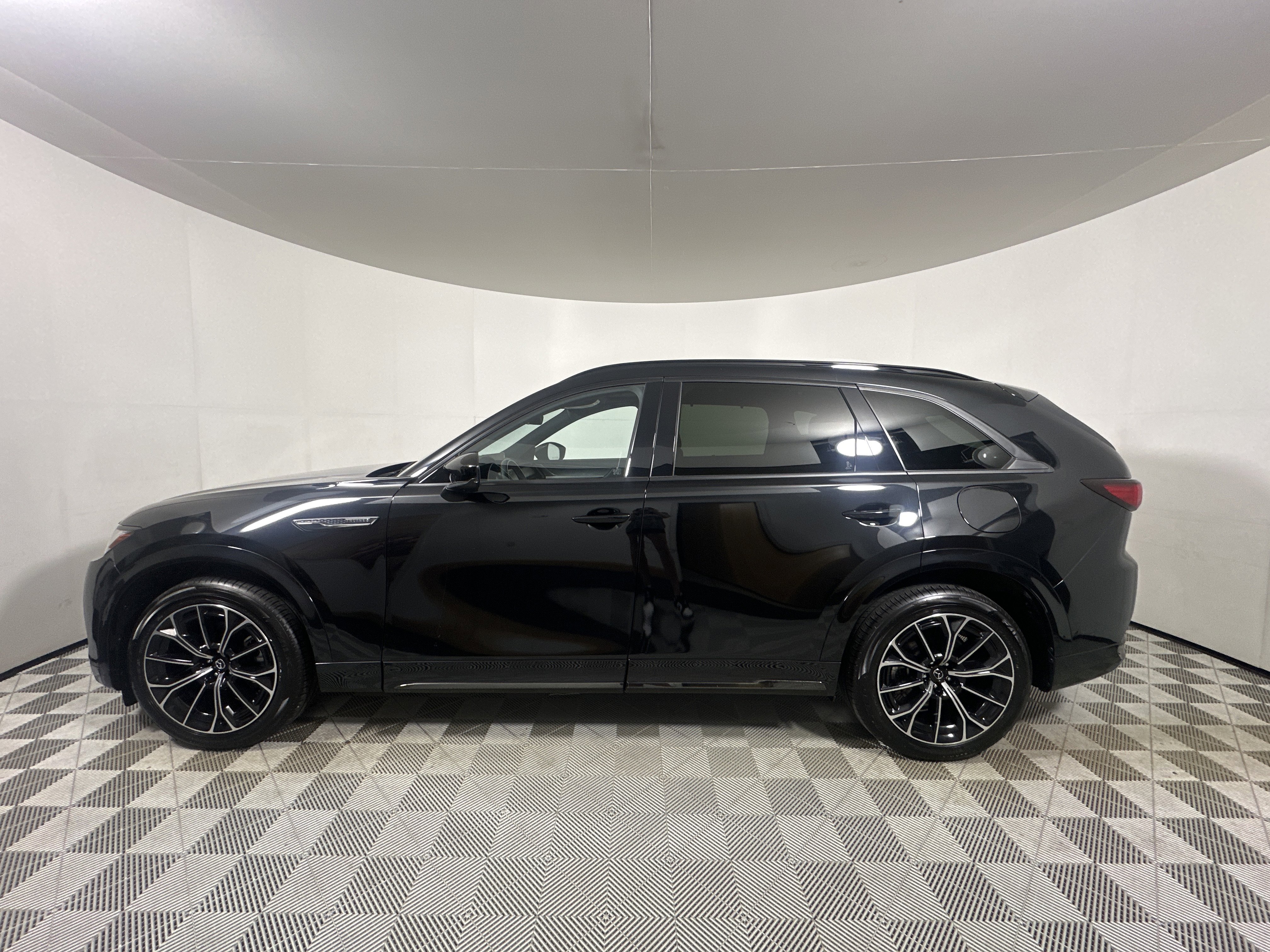 Used 2025 MAZDA CX-70 3.3 Turbo S w/ Premium Package image 4