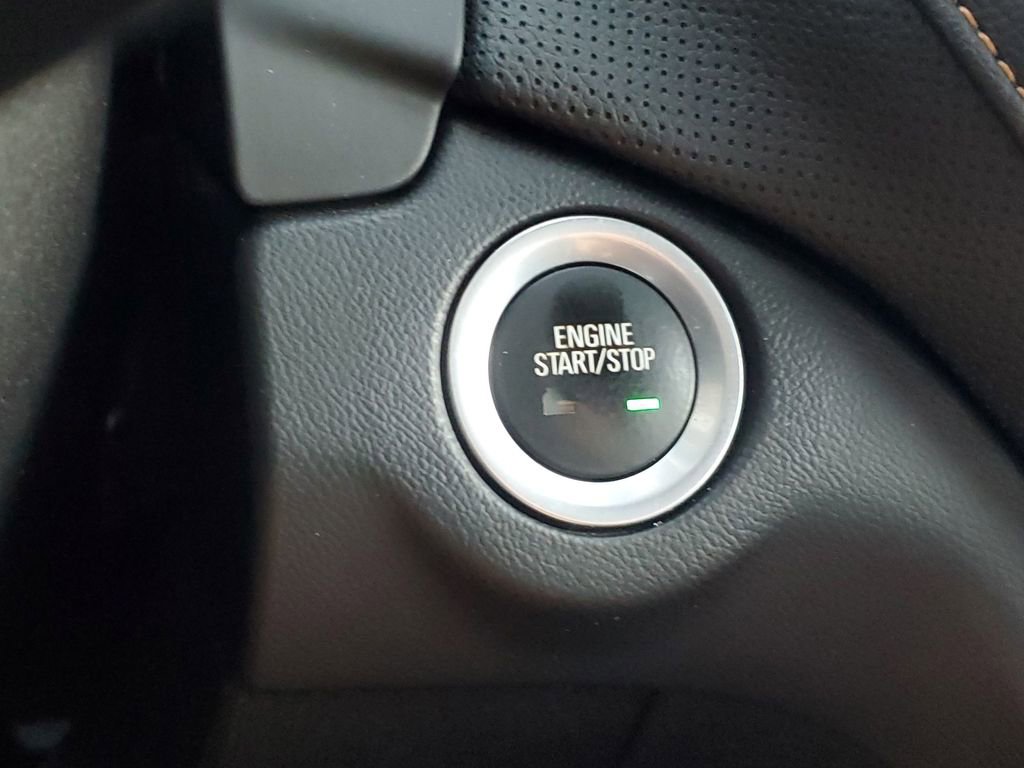 Used 2018 Chevrolet Equinox Premier image 38