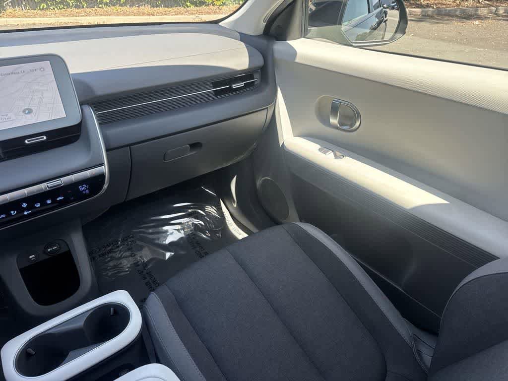 Used 2024 Hyundai Ioniq 5 SEL RWD image 2