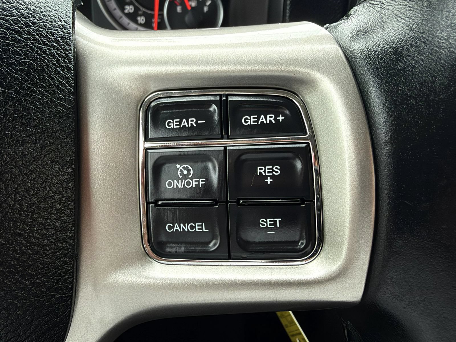 Used 2013 RAM 1500 Laramie AWD/4WD image 20