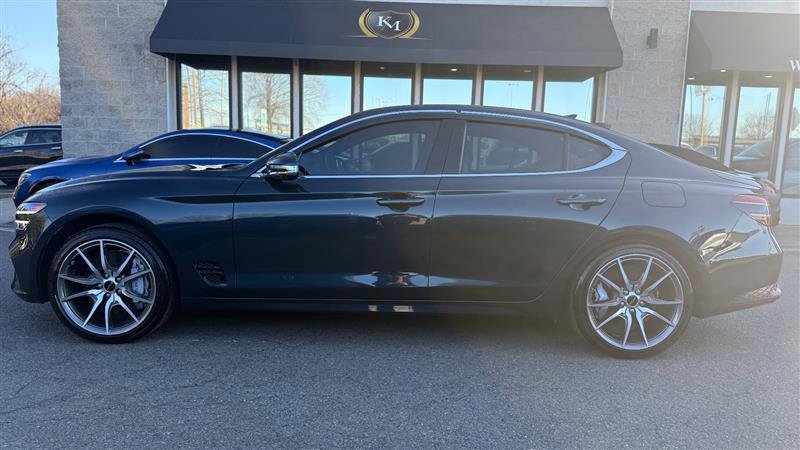 Used 2025 Genesis G70 2.5T image 2