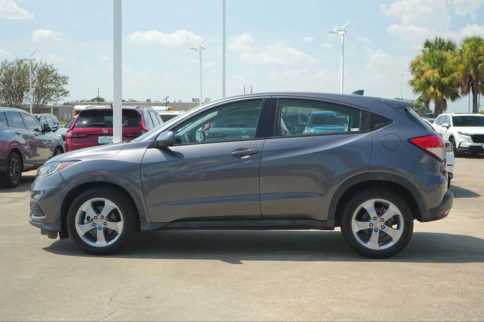 Used 2022 Honda HR-V LX image 3