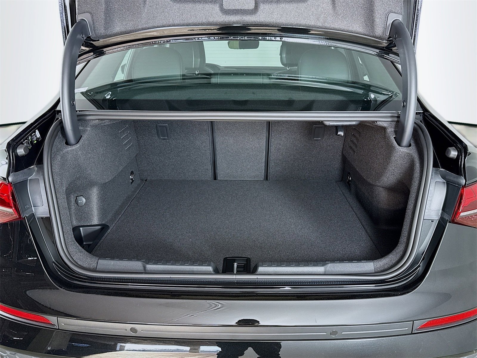 New 2026 Audi A3 2.0T Premium image 28