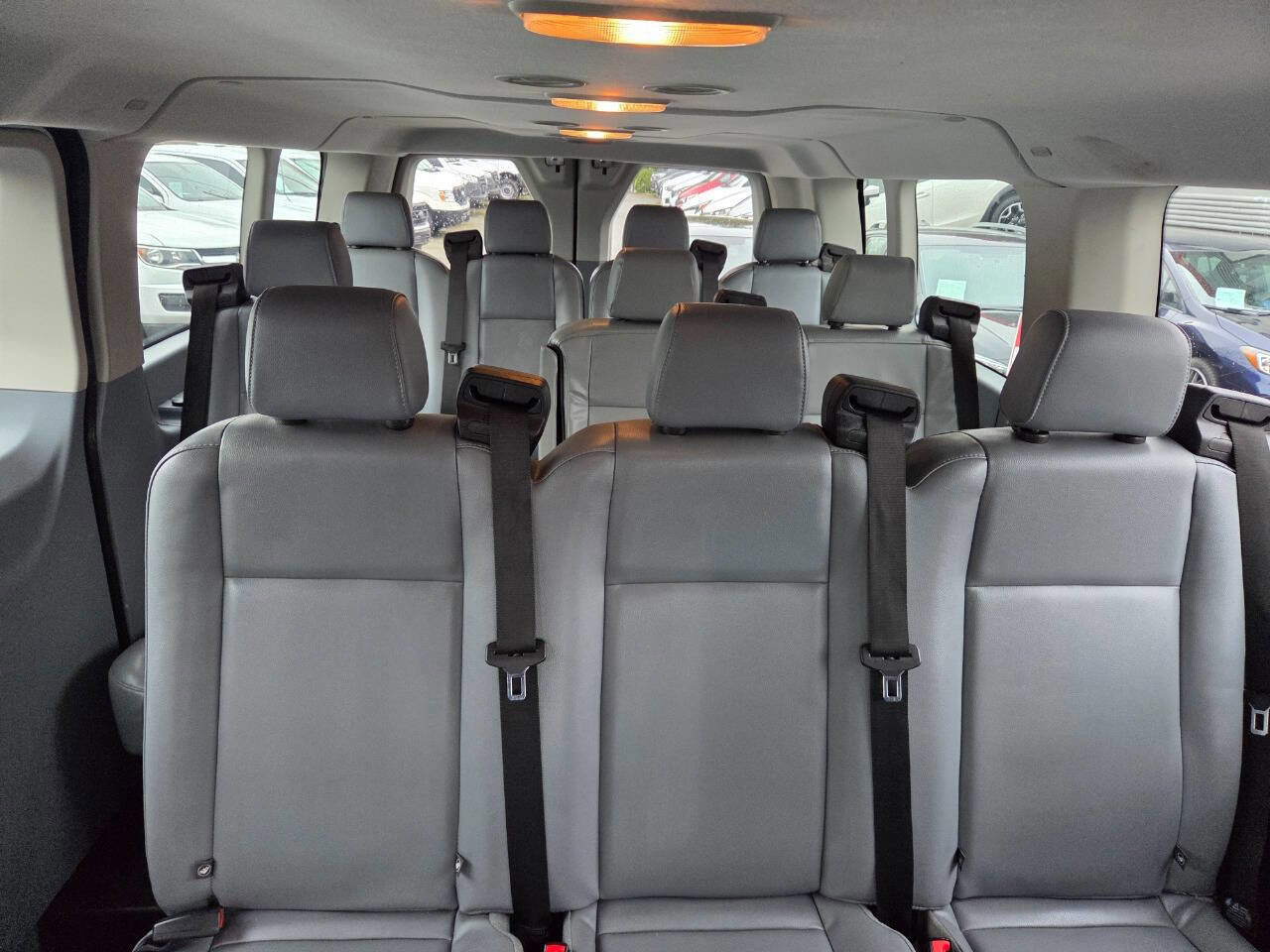 Used 2015 Ford Transit 350 XL RWD image 22