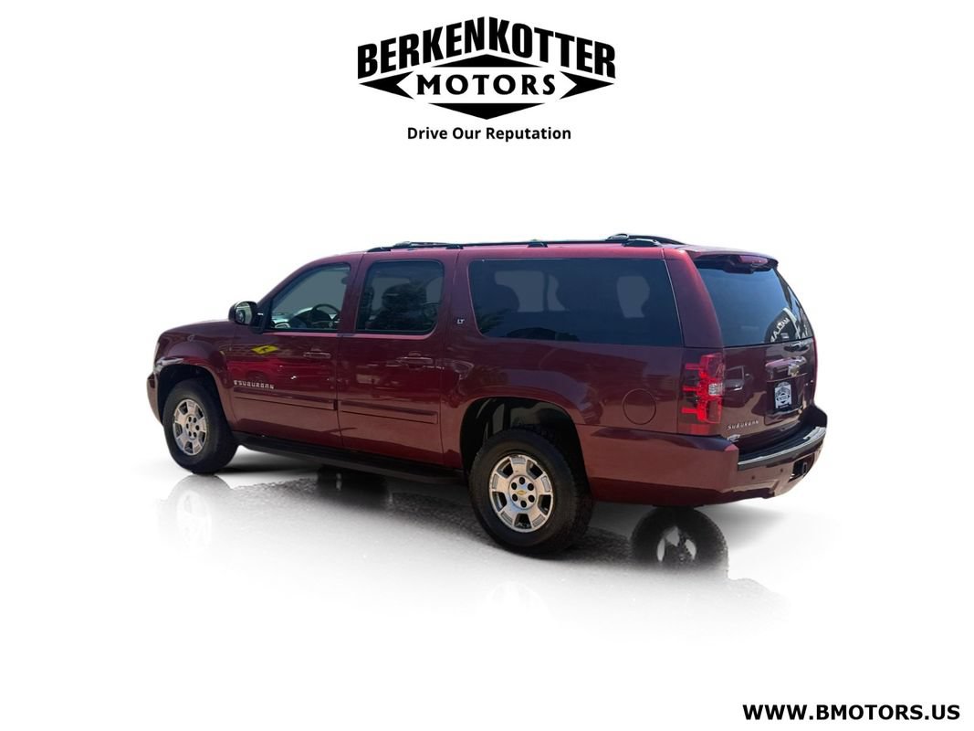 Used 2008 Chevrolet Suburban LT w/ LT Preferred Equipment Group AWD/4WD image 5