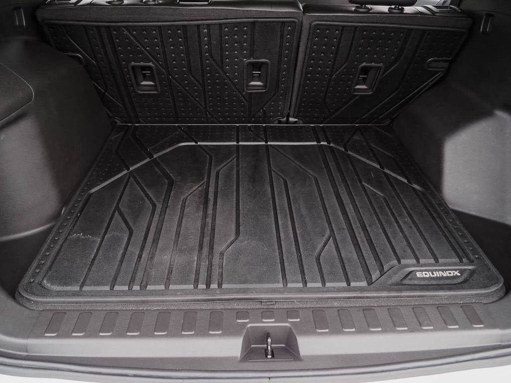 Used 2024 Chevrolet Equinox RS w/ LPO, Floor Liner Package FWD image 9