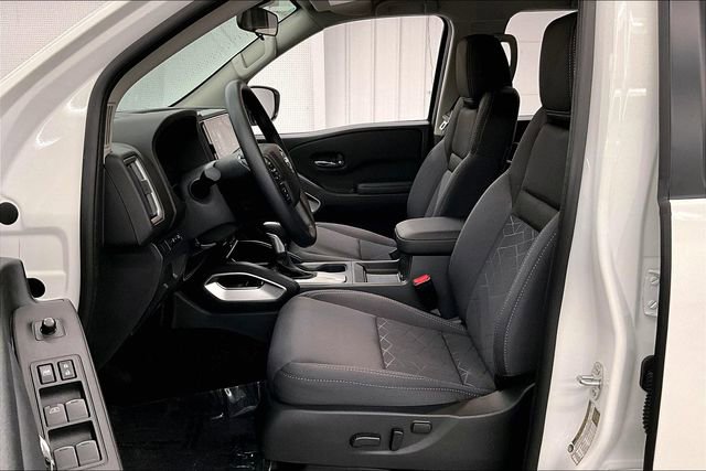 New 2025 Nissan Frontier SV image 10