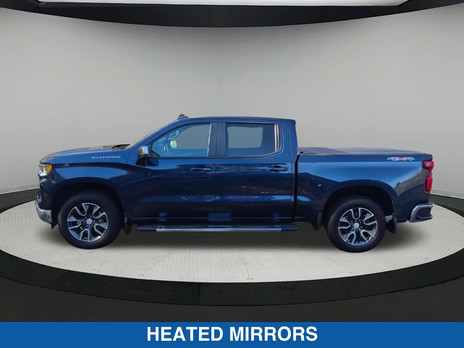 Used 2023 Chevrolet Silverado 1500 LT AWD/4WD image 7