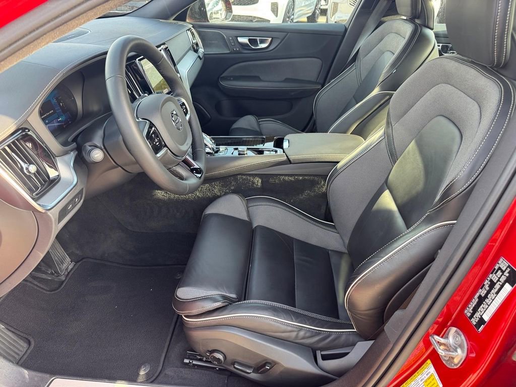 Certified 2023 Volvo S60 T8 Ultimate image 7