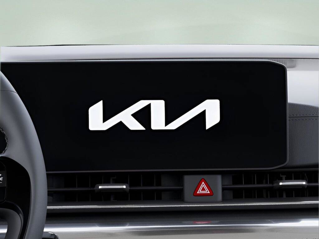 New 2027 Kia Carnival SX w/ Dark Edition Package FWD image 15